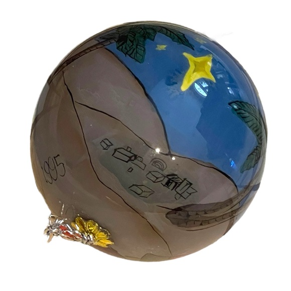 Figi “Inside Art”  Magi Follows The Star Christmas Hand Painted Glass Ornament - Picture 9 of 10